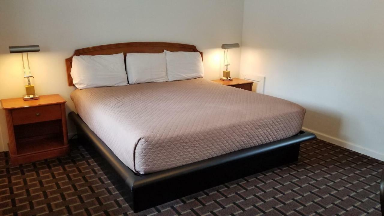 Budget Inn Breezewood Exterior foto